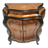 Armoire en hêtre noirci et racine de noyer avec plateau en verre, Brianza, Italie