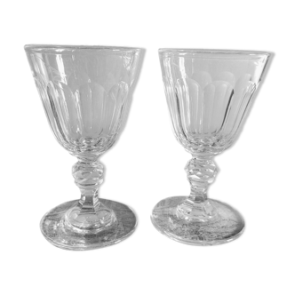 2 verres à vin blanc en cristal de Baccarat taillé, vers 1850