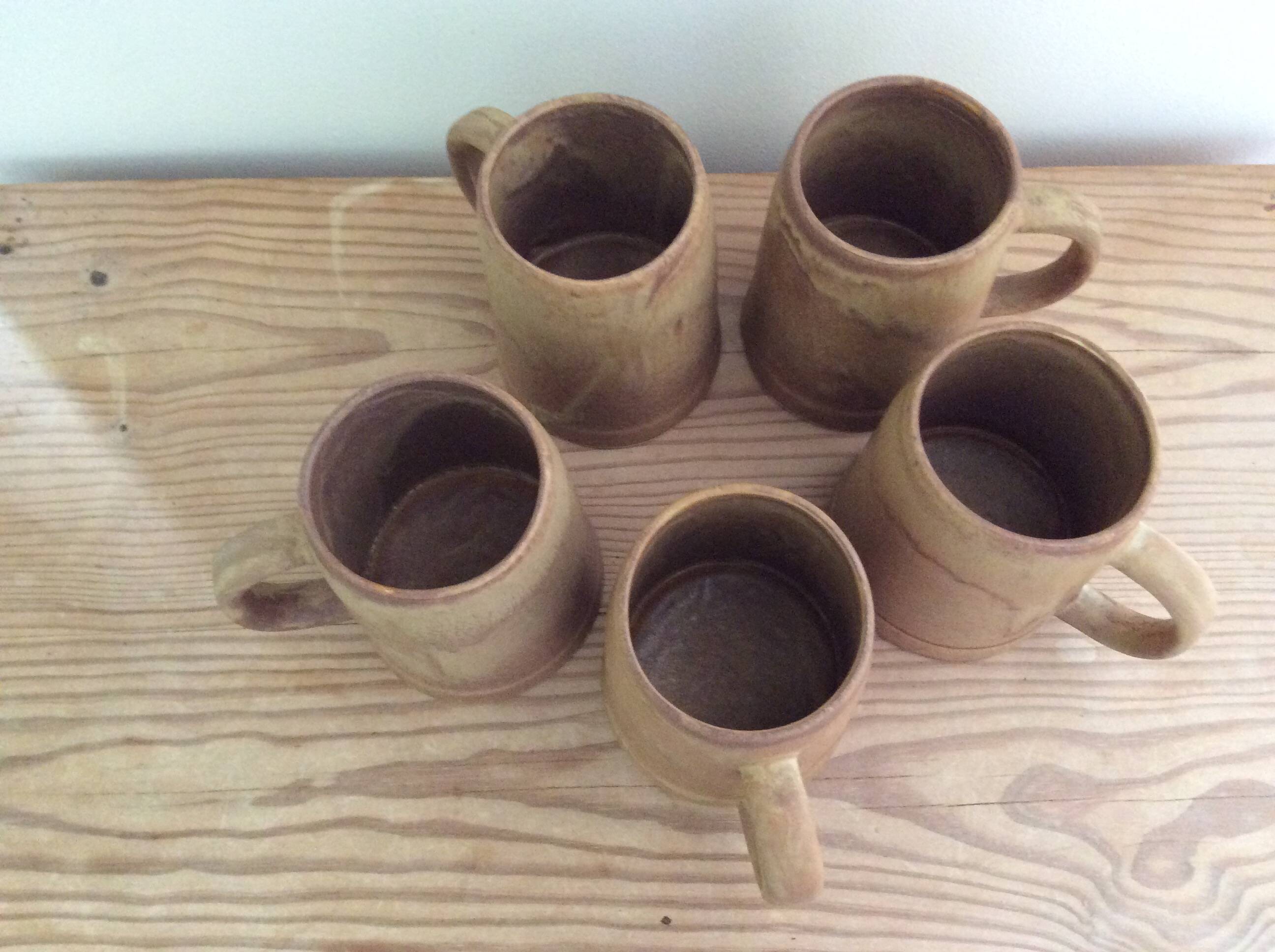5 stoneware mugs