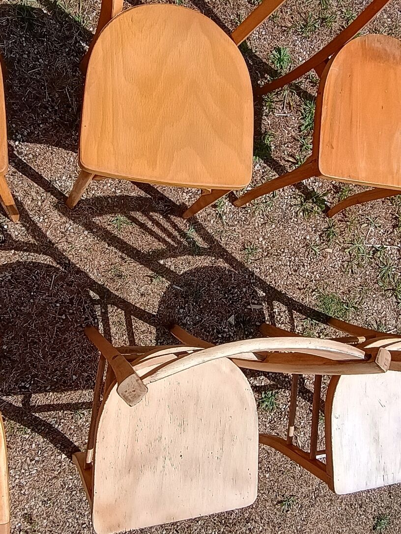 Ensemble de 10 chaises bistrot dépareillées années 1950-70 vintage