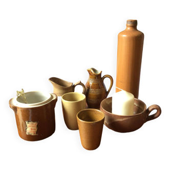 Set of carafes and stoneware pot