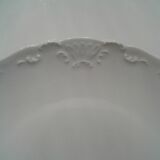 Set of 6 Tharaud Limoges porcelain flat plates. Diameter 21.5 cm