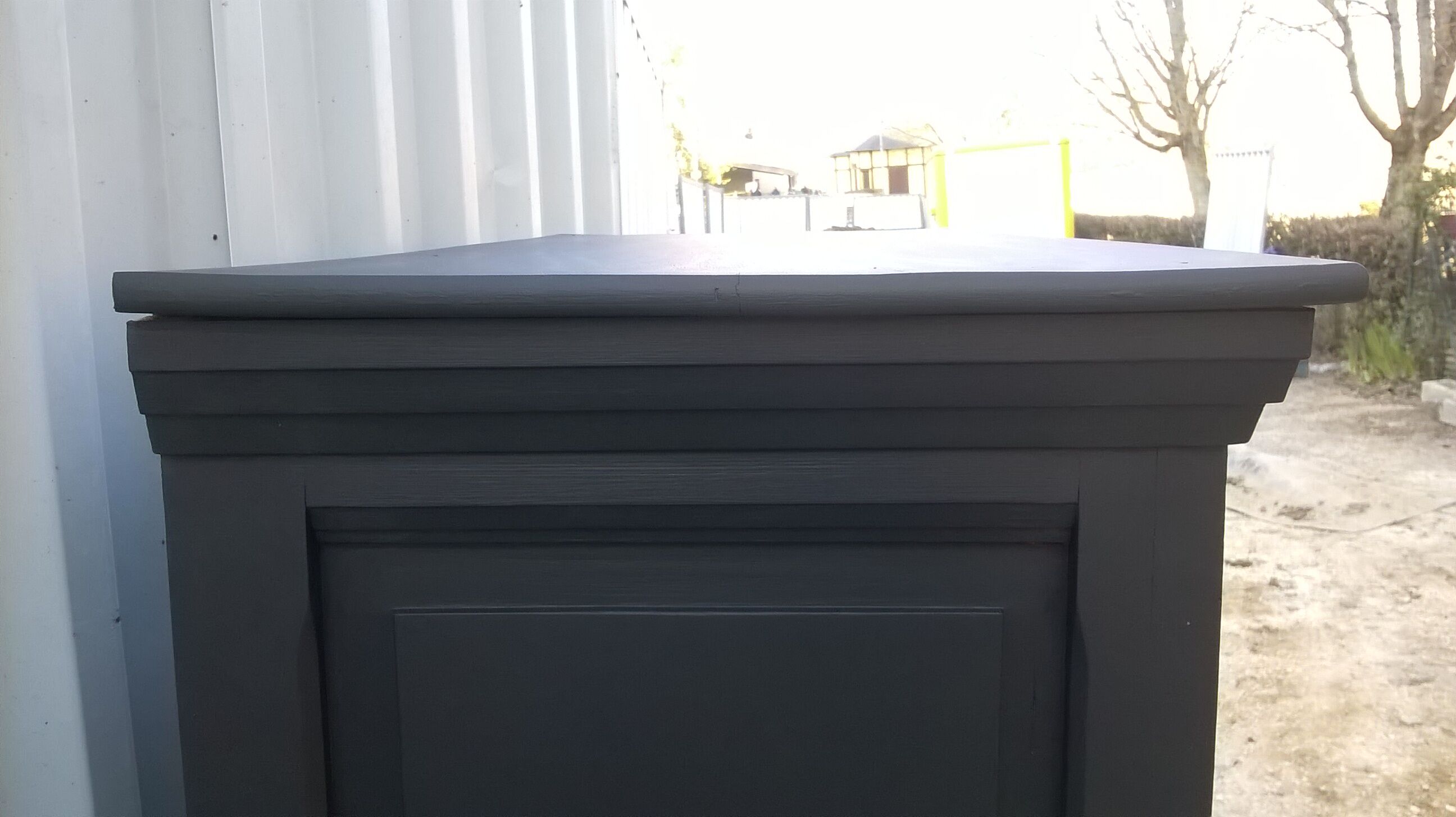 Parisian showcase cabinet 1930