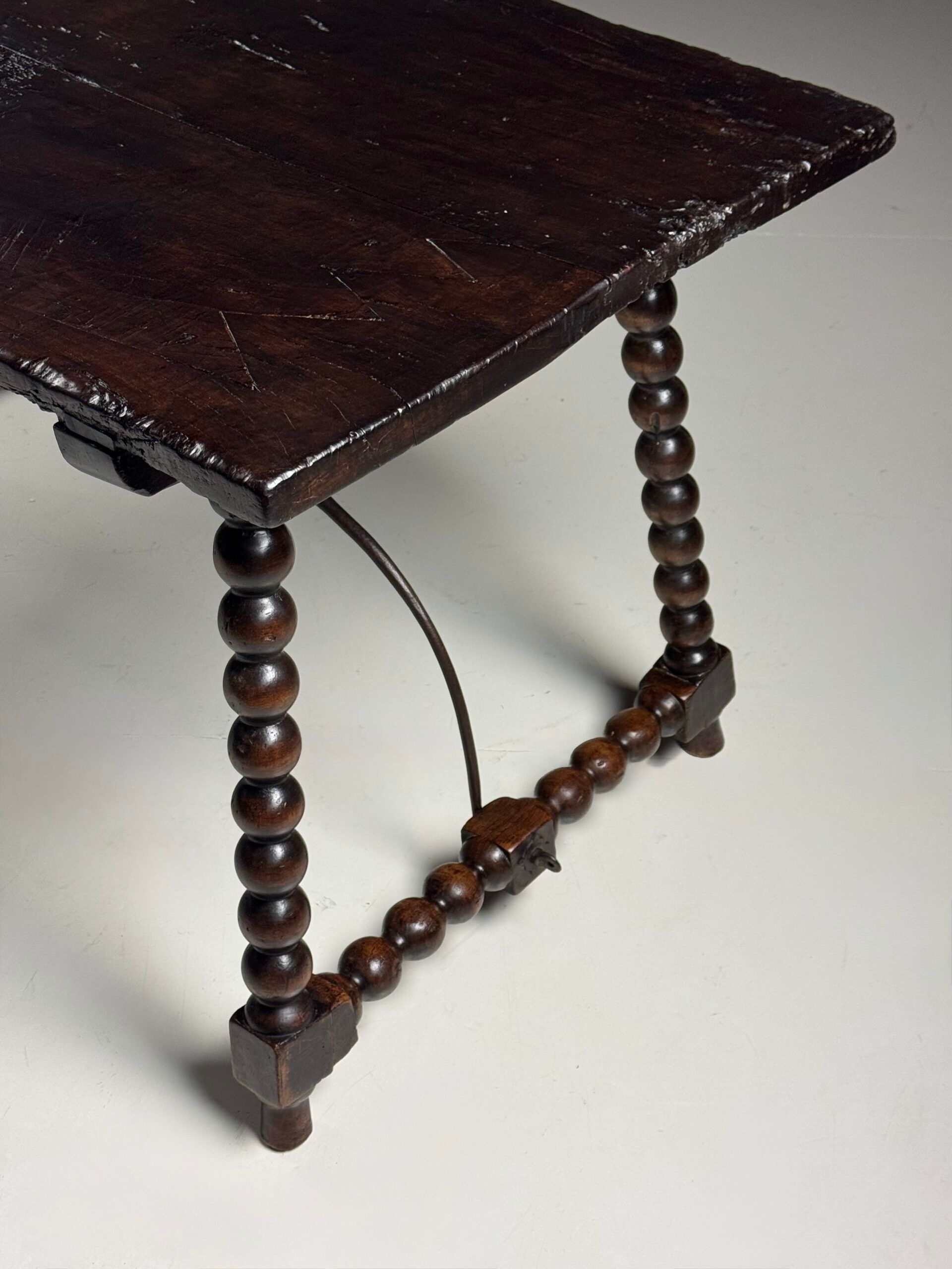 Spanish table 18th century bobbin