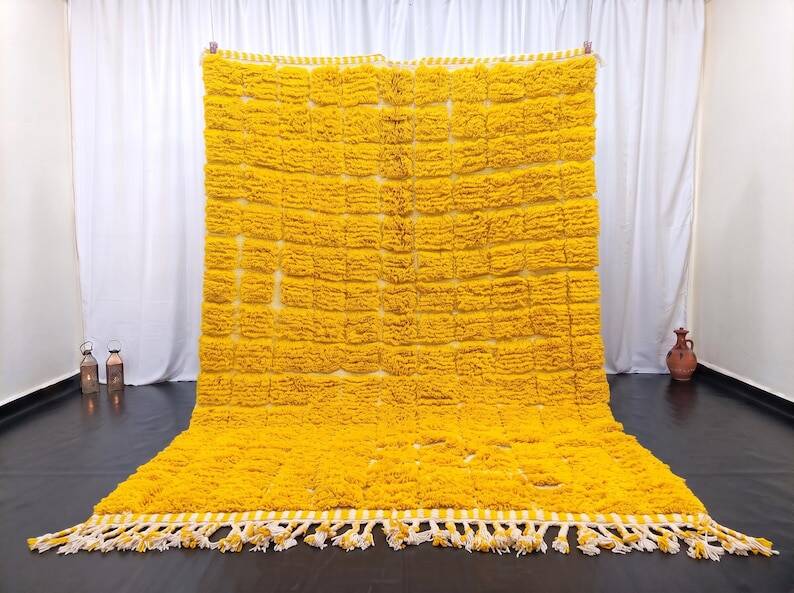 Berber artisanal Moroccan rug 250cm x 150cm