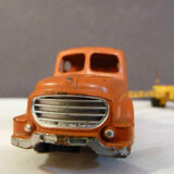 Wood semi trailer carrier