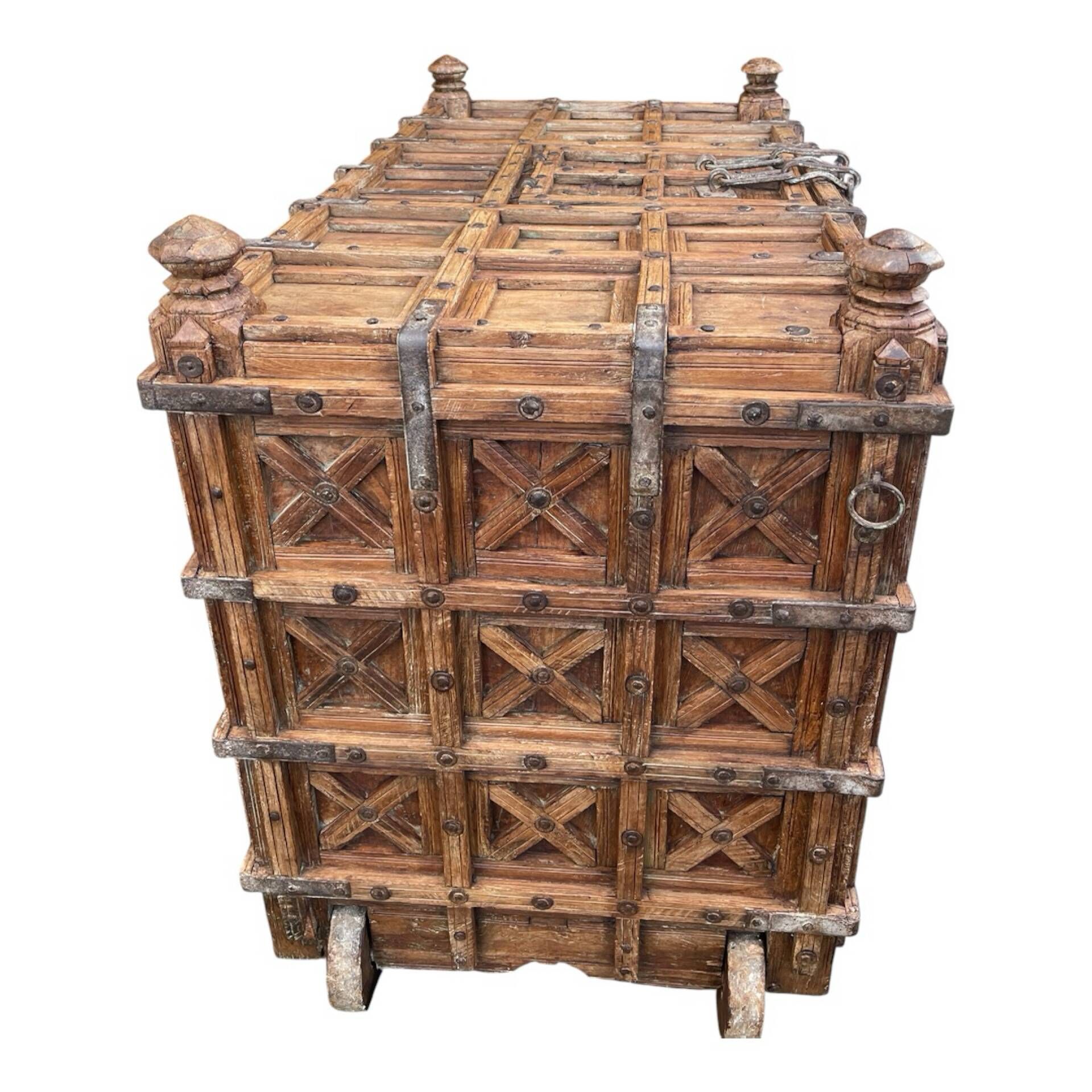 Monumental Indian dowry chest Damchiya