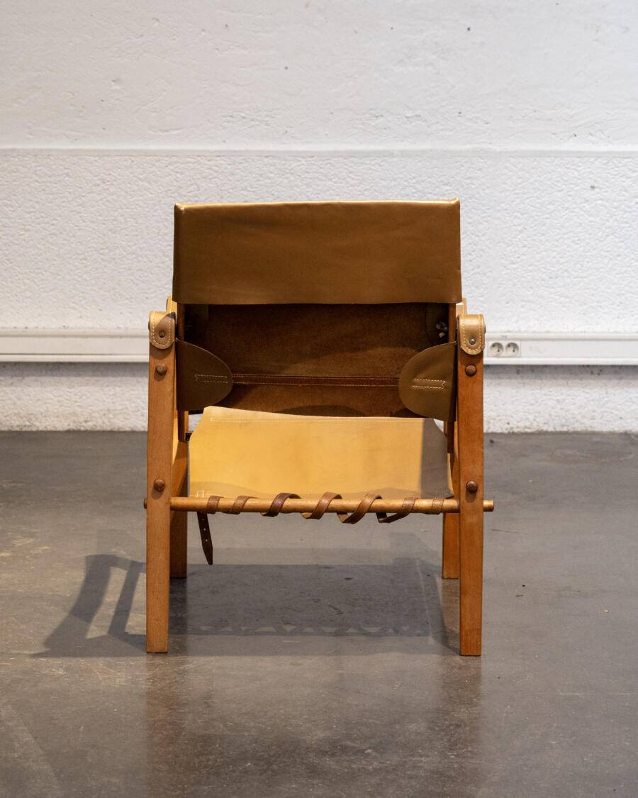 Leather safari chair