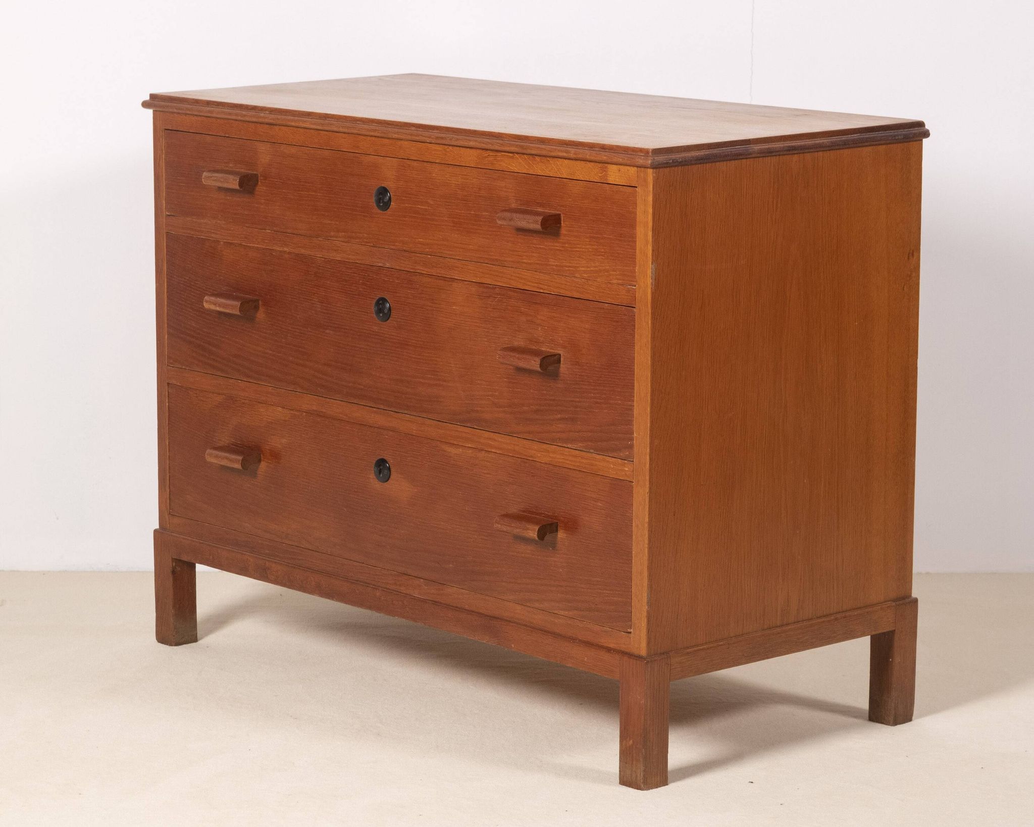 Commode Funkis des années 1930 en chêne, Suède