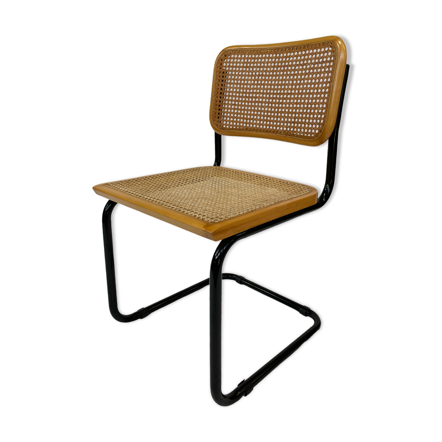 Chaise design Cesca modèle b32 en noir