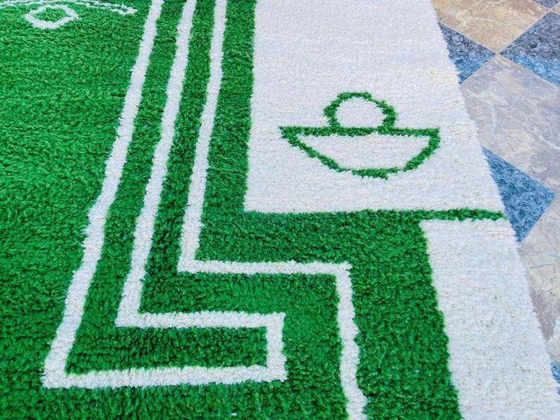 Handmade Moroccan Rug 250cm x 150cm