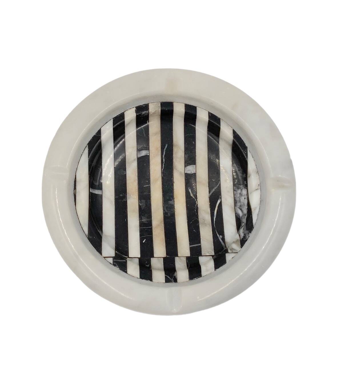 Black and white marble inlays ashtray, Casigliani Italy, 1970s