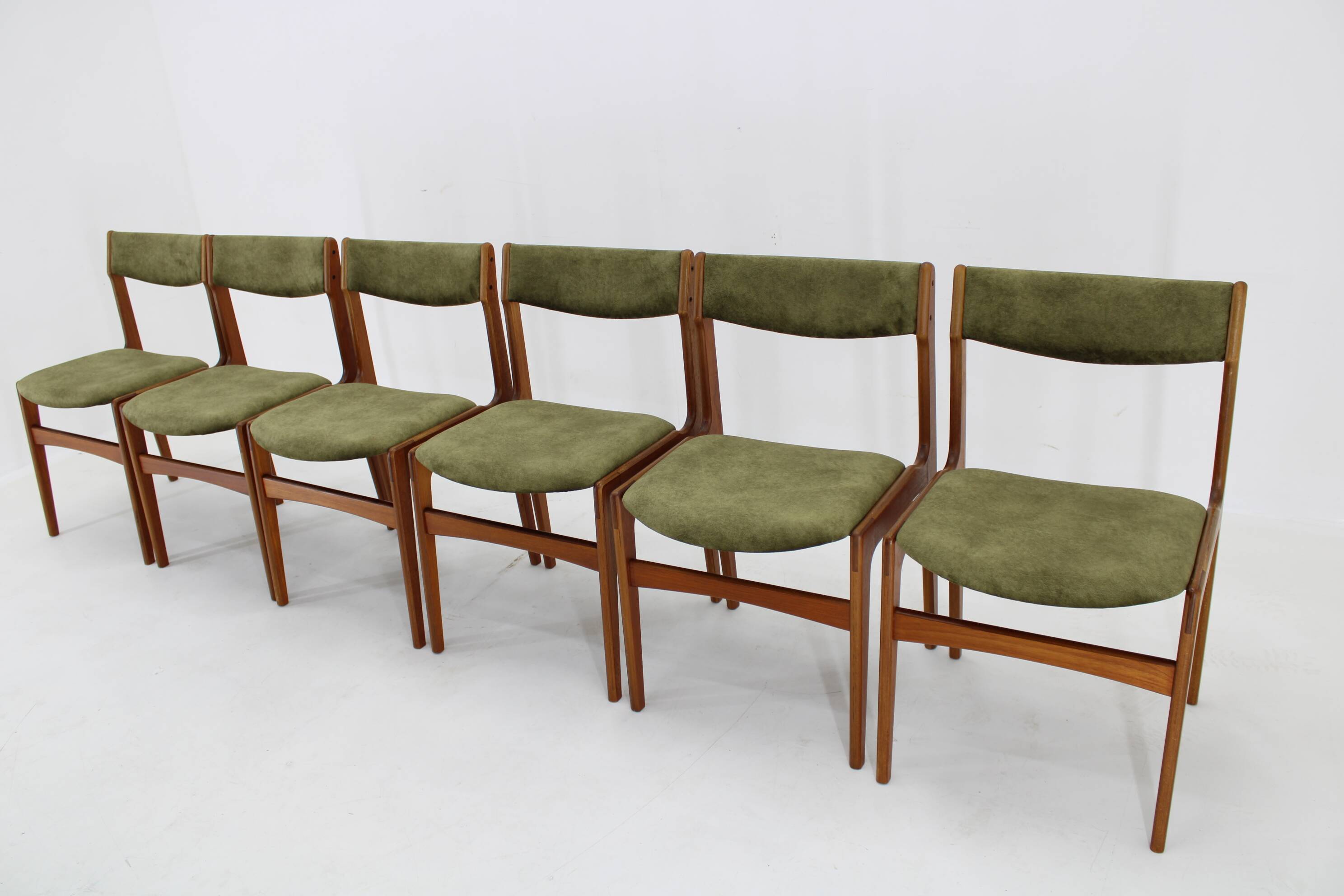 1960s Set of Six Danish Teak Dining Chairs , Restored