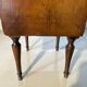 Meuble porte-revues vintage en bois – ligne galbée et pieds fuselés