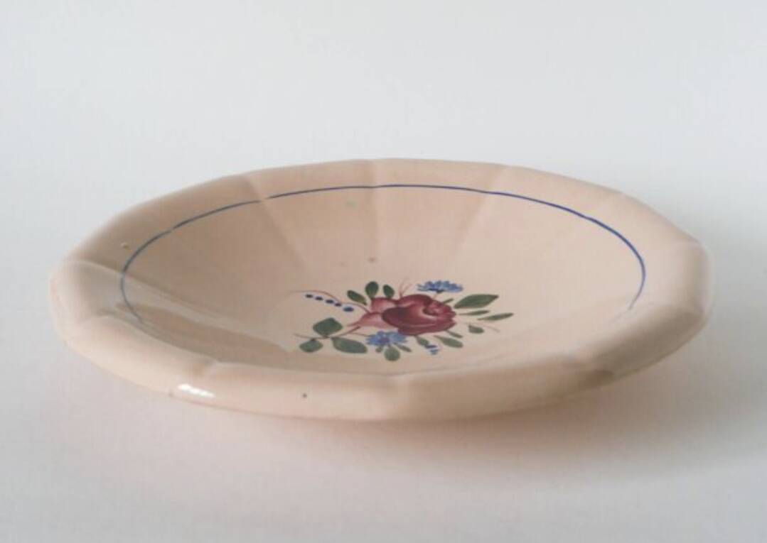 Round hollow plate, old pink model Graziella, Digoin Sarreguemines 1930.