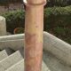 Ancienne colonne de présentation en marbre rose