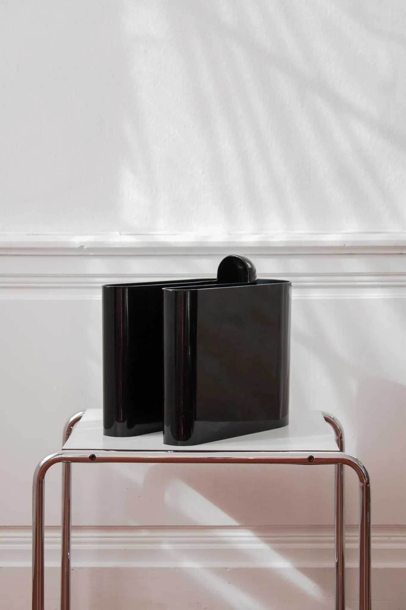 Vintage magazine rack Portariviste (Art. 270) by Rodolfo Bonetto for