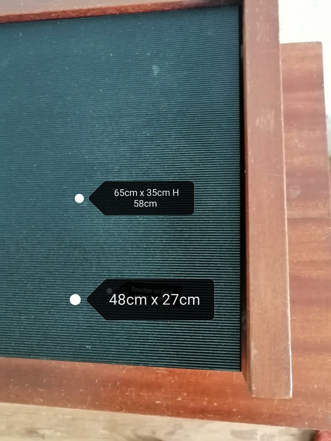 Bedside or vinyl table