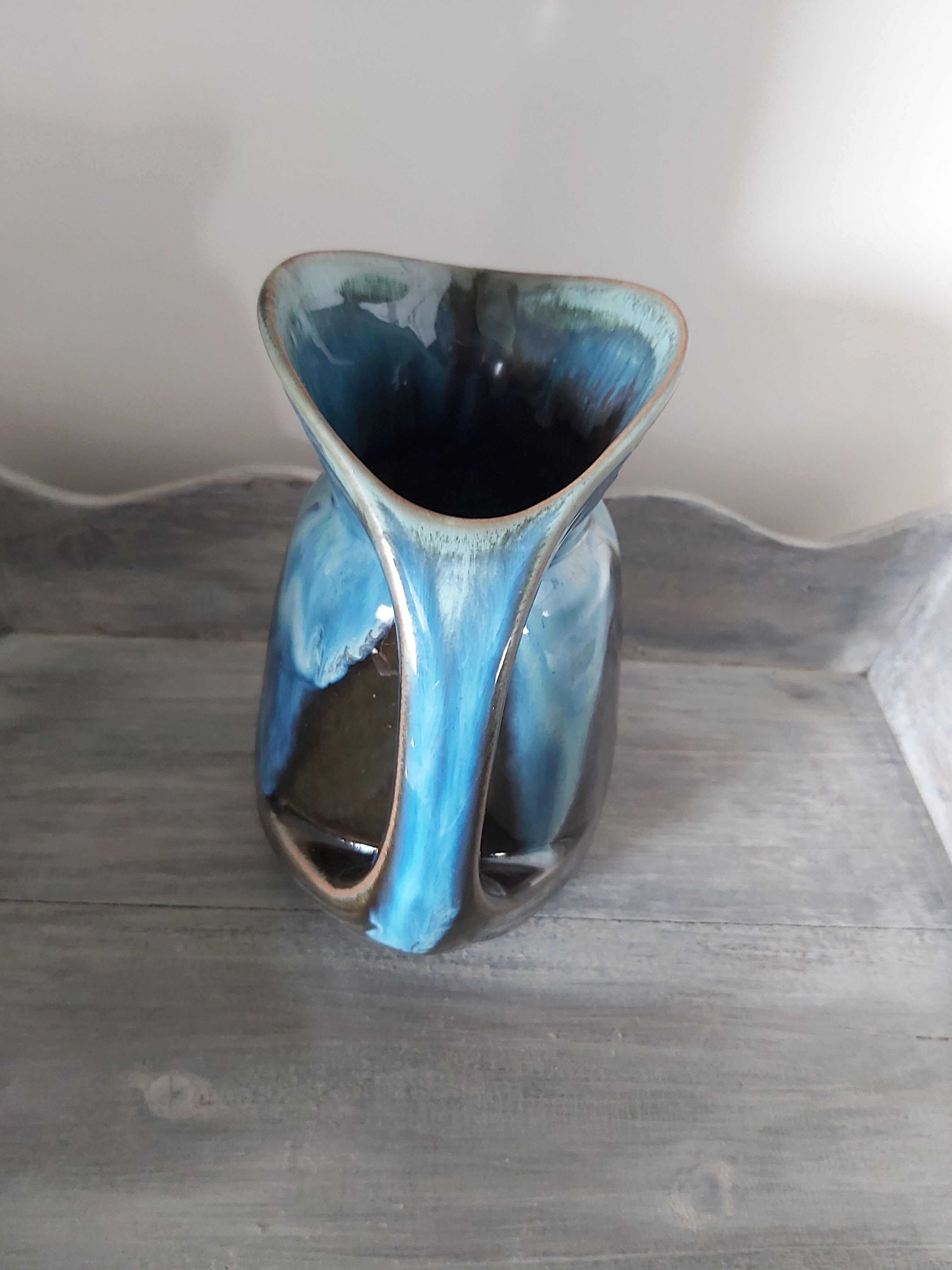 Pitcher in flamed sandstone of the Morvan