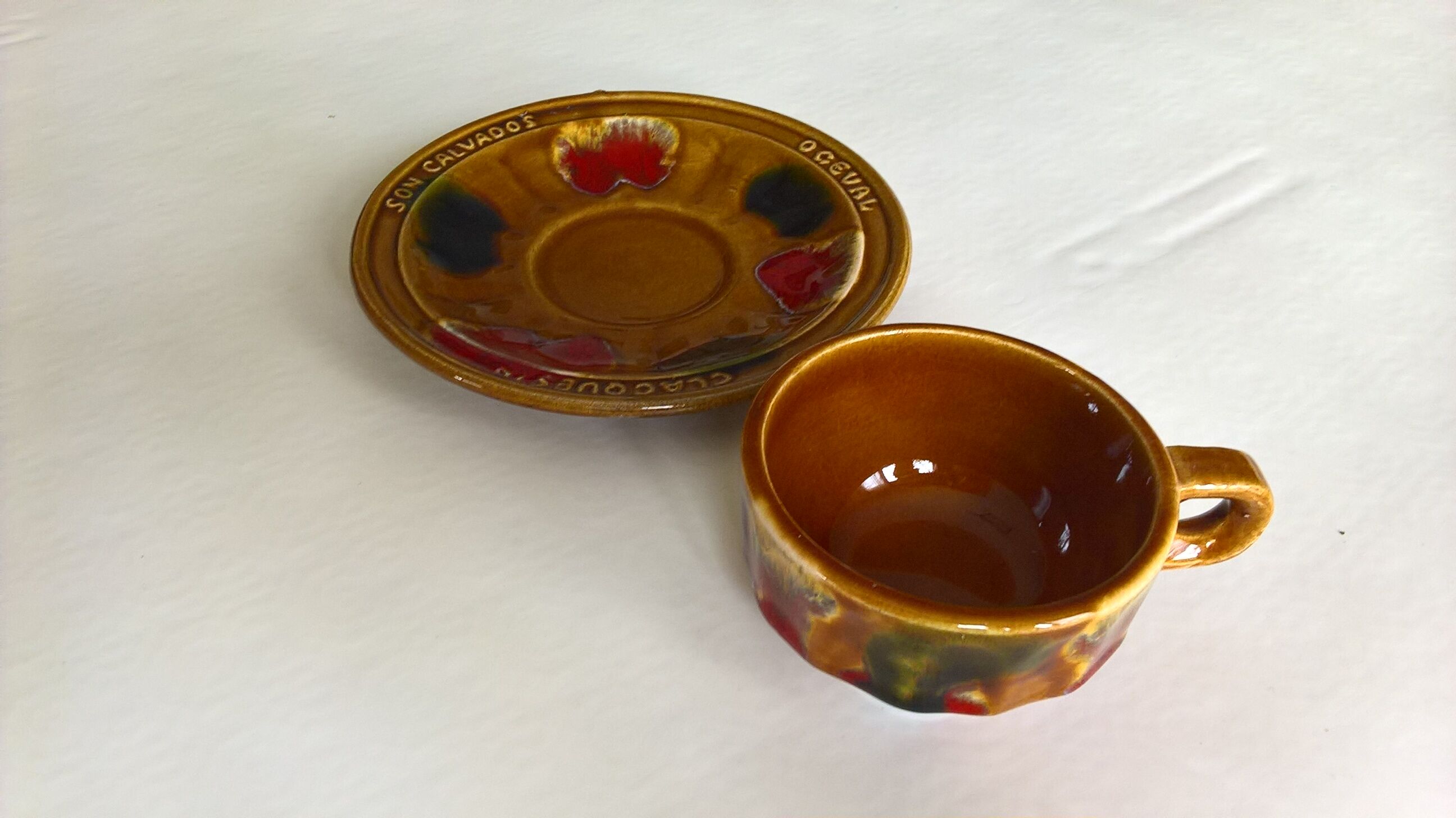 4 coffee cups bistro