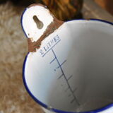 Enamelled sheet metal irrigator  1920