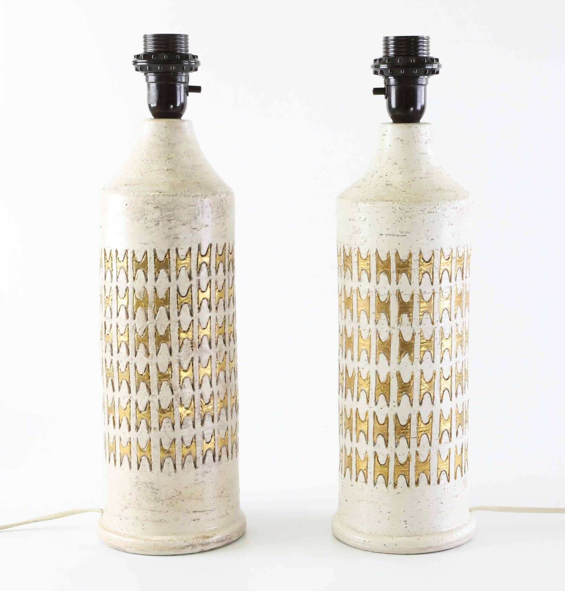 Pair of Bergboms ivory enamelled desk lamps and gilded ceramic Sweden 960