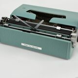 Lettéra 32 typewriter, Olivetti