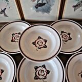 Deep plates Sarreguemines Noyon, black burgundy colour.