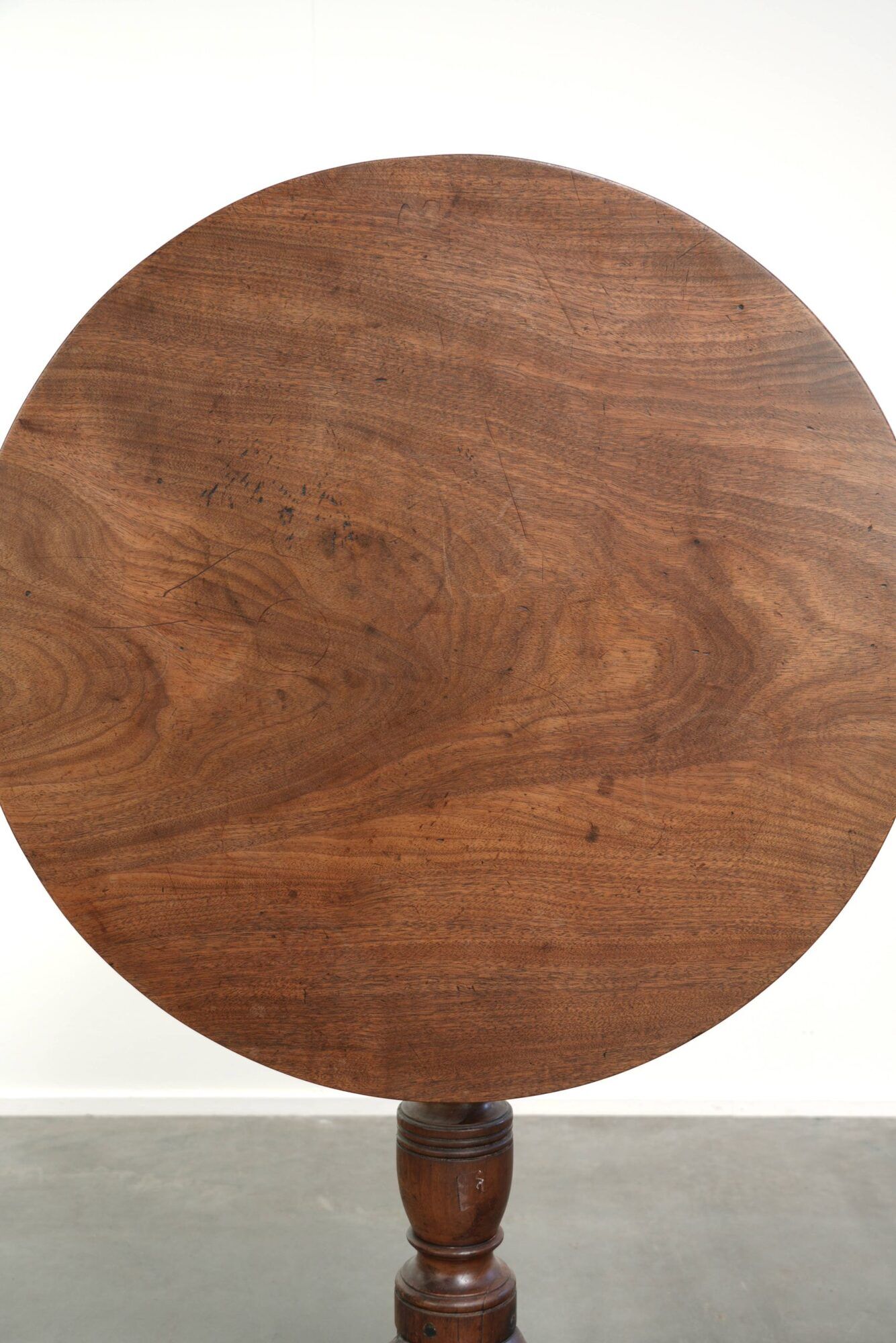 Nice antique English tilt-top table with a wonderful patina