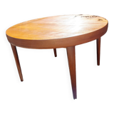 Scandinavian table