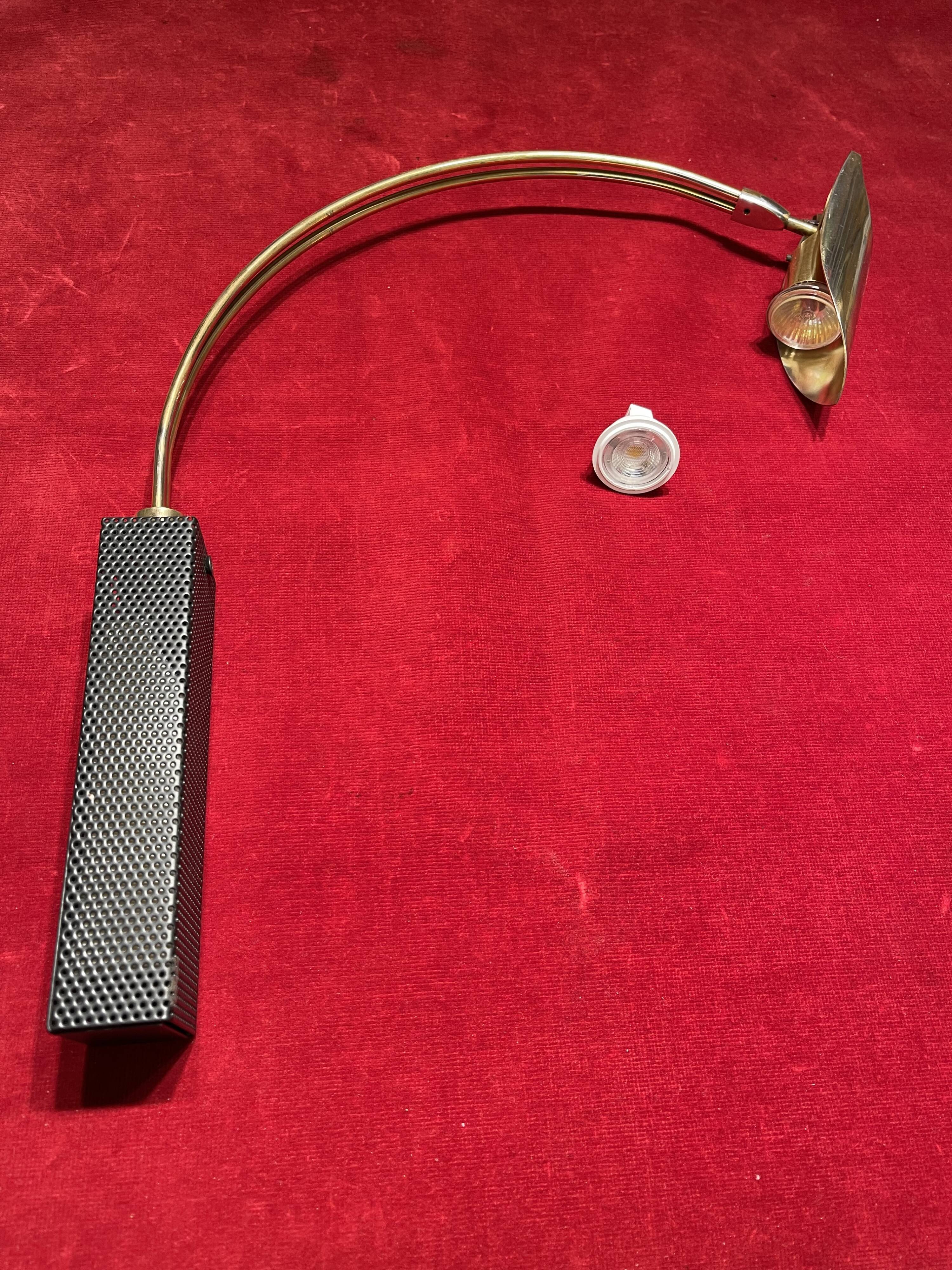 Phoenix brass picture light