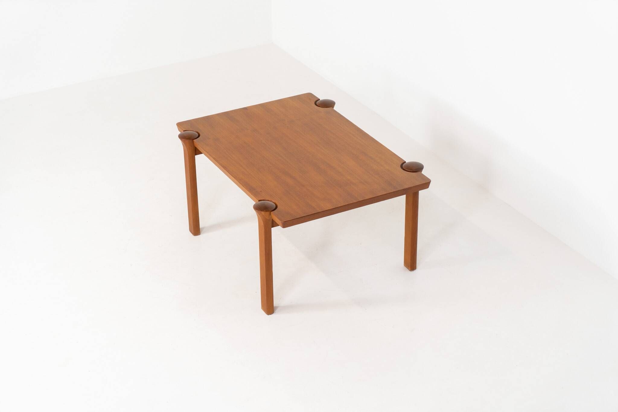 Sculptural coffee table by Arne Vodder