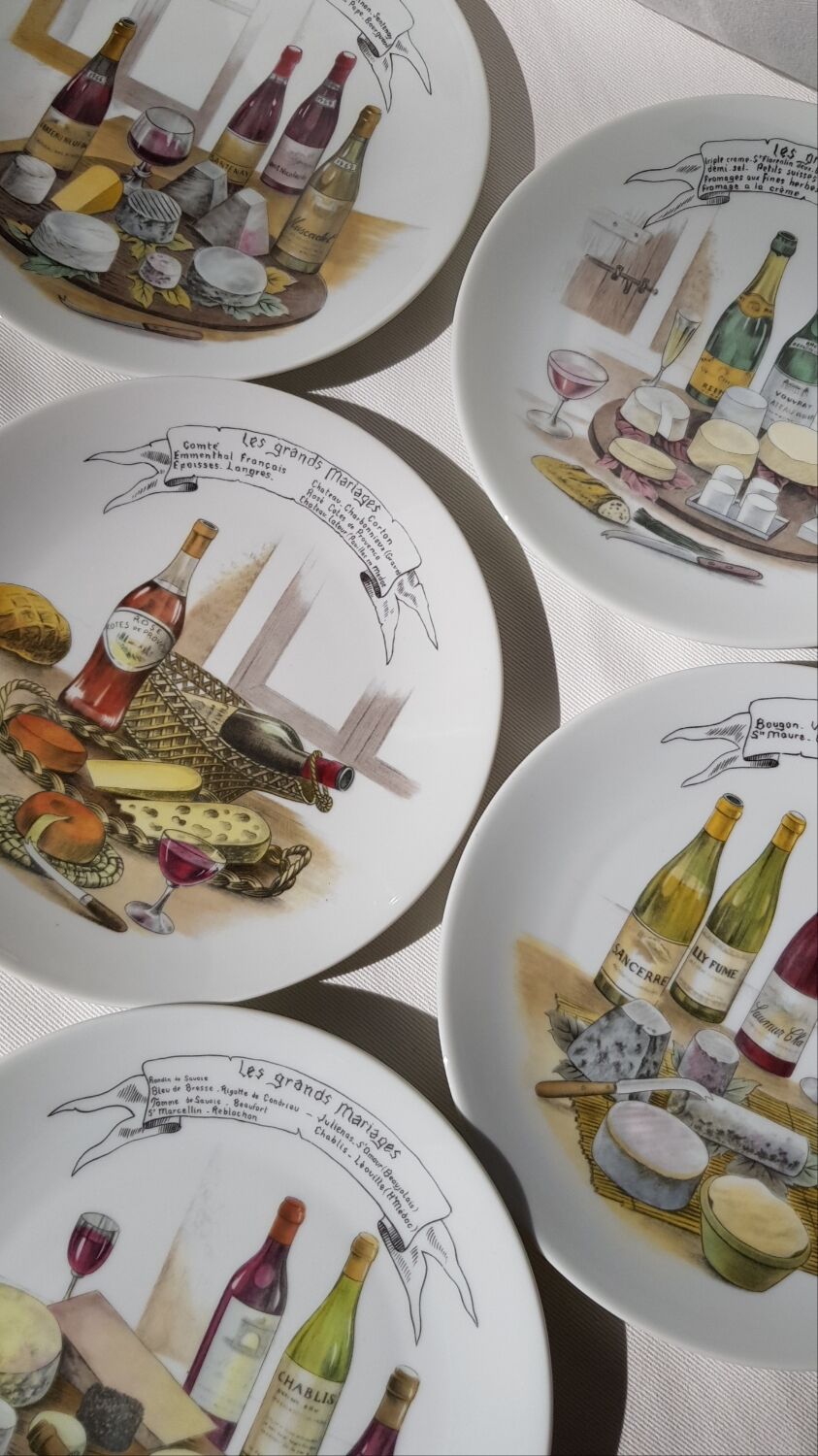 Plateau de fromages en porcelaine avec 6 assiettes assorties