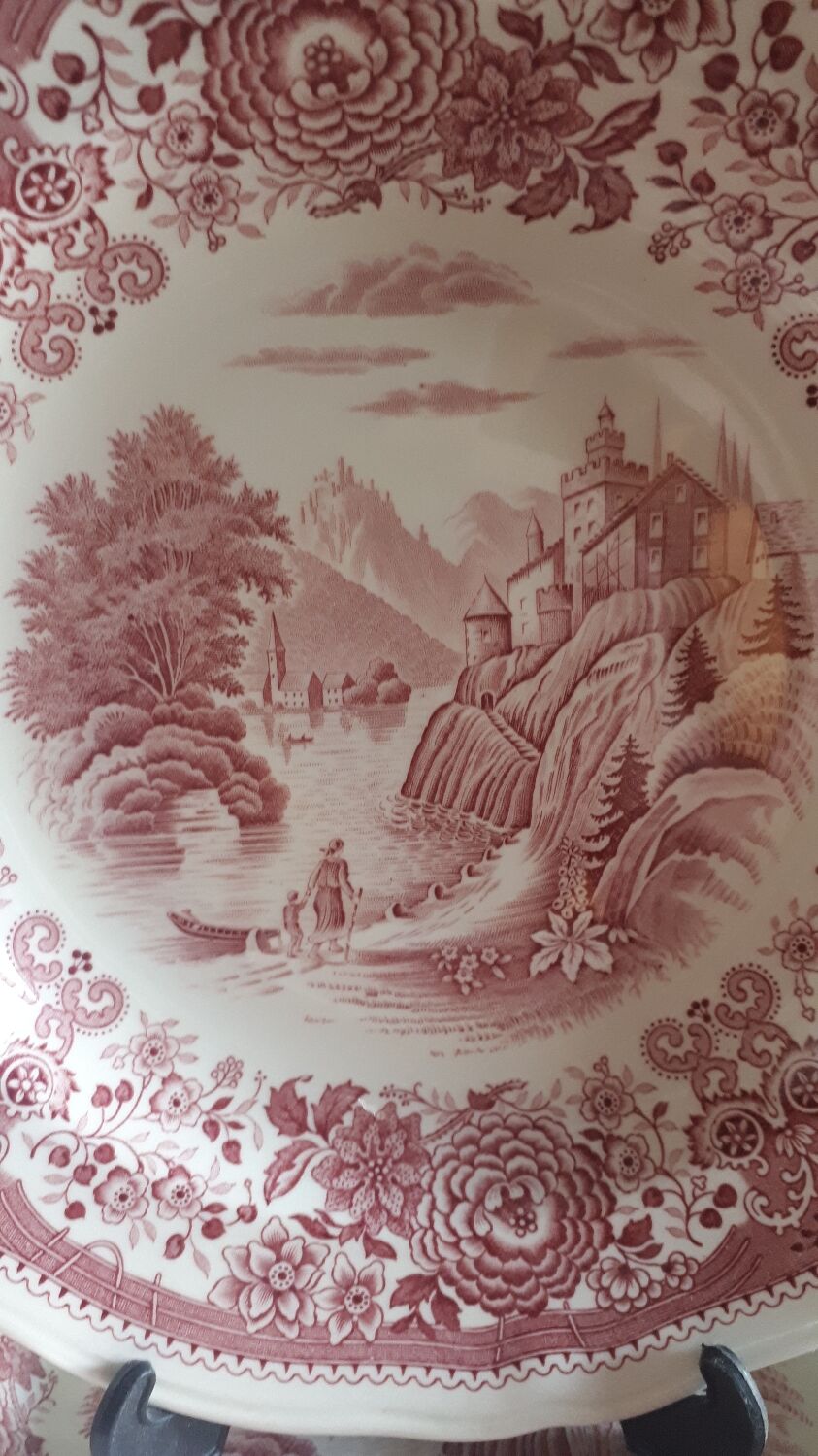 Burgenland pink soup plate series