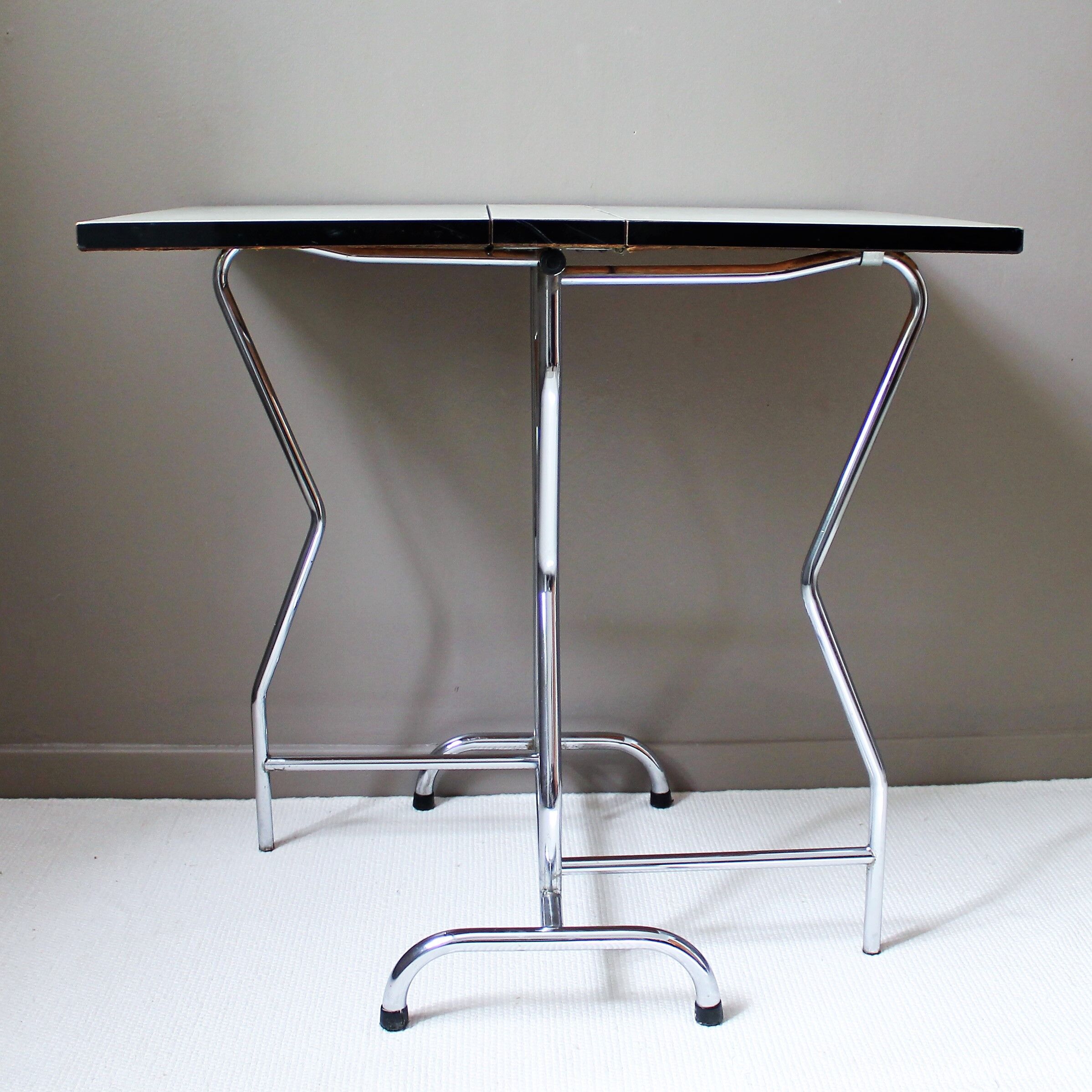 Table in formica, 70's