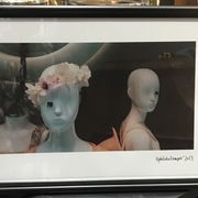 Photo mannequins showcase woman color large model