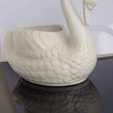 Ceramic swan pot