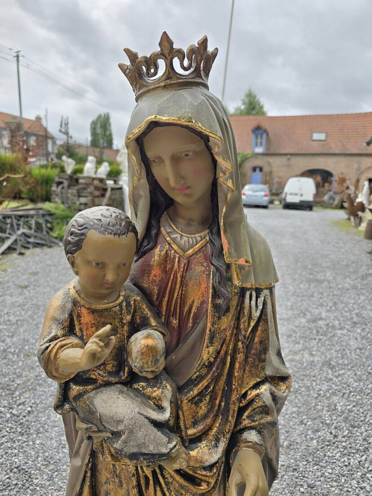 statue de la vierge à l'enfant en polyester