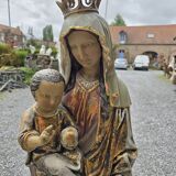 statue of the virgin and child in polyester