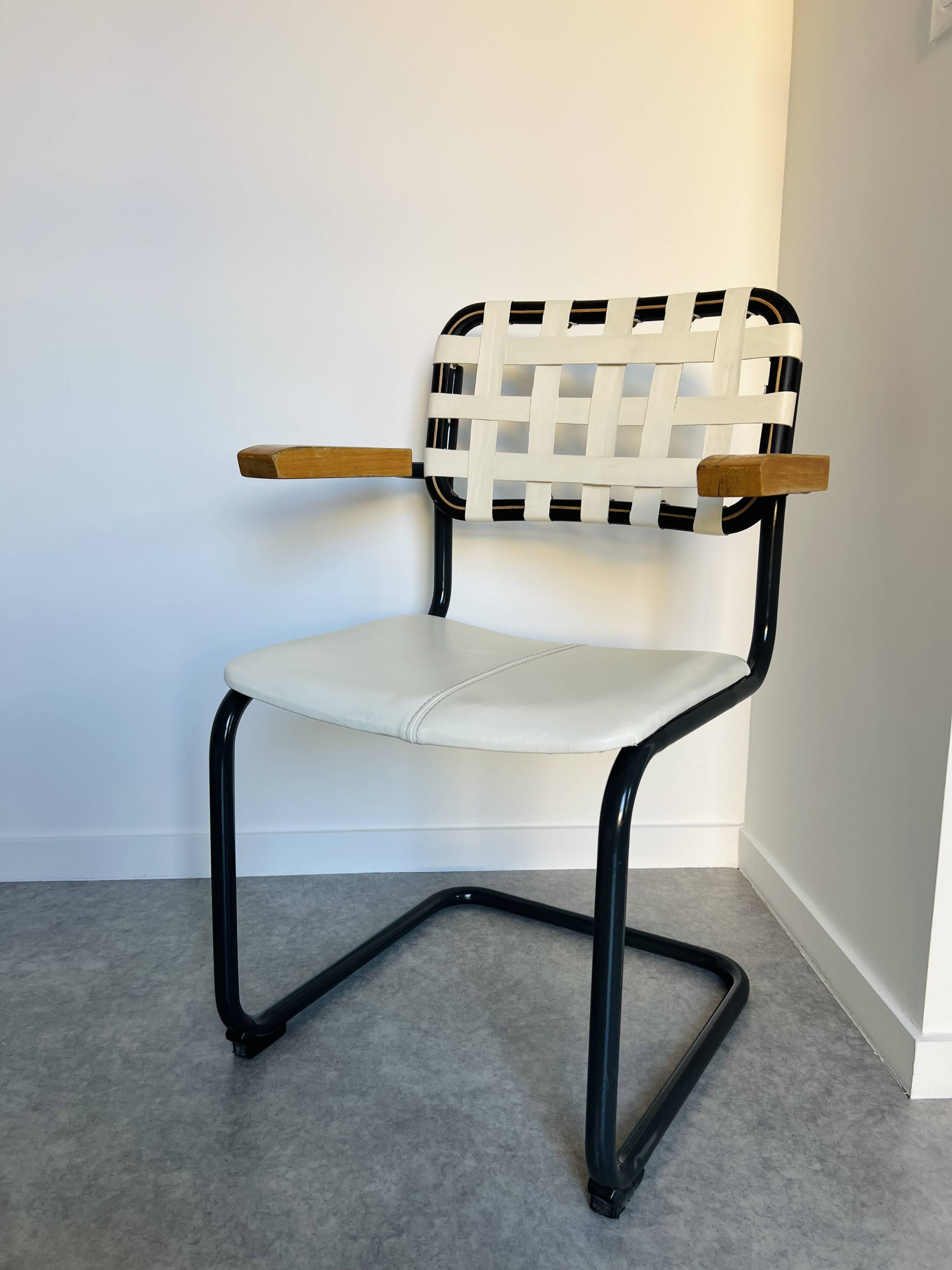 Marcel Breuer style leather chair