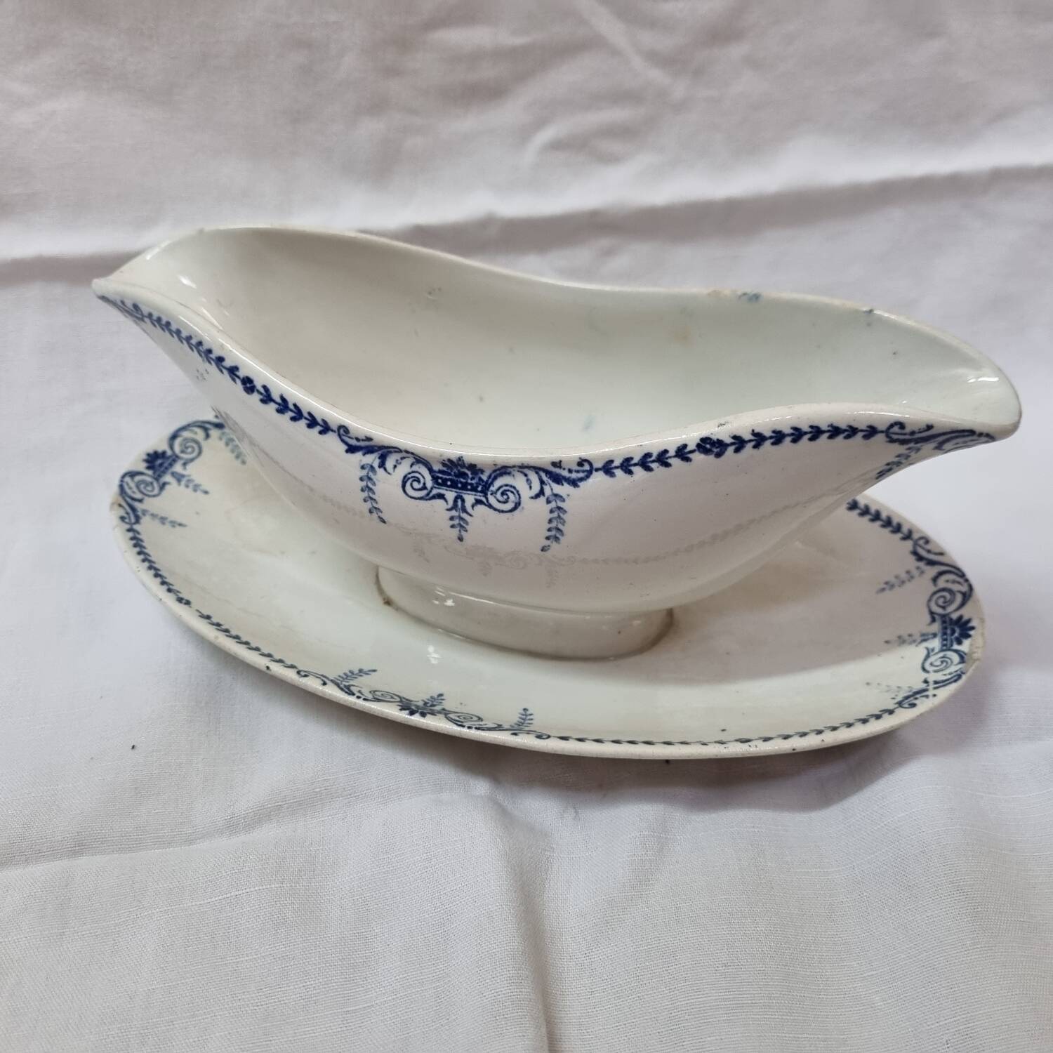 Austerlitz Lunéville earthenware sauce boat early 20th century