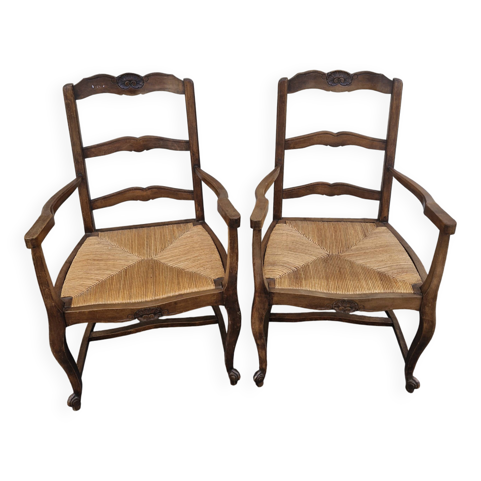 Wood and straw armchairs