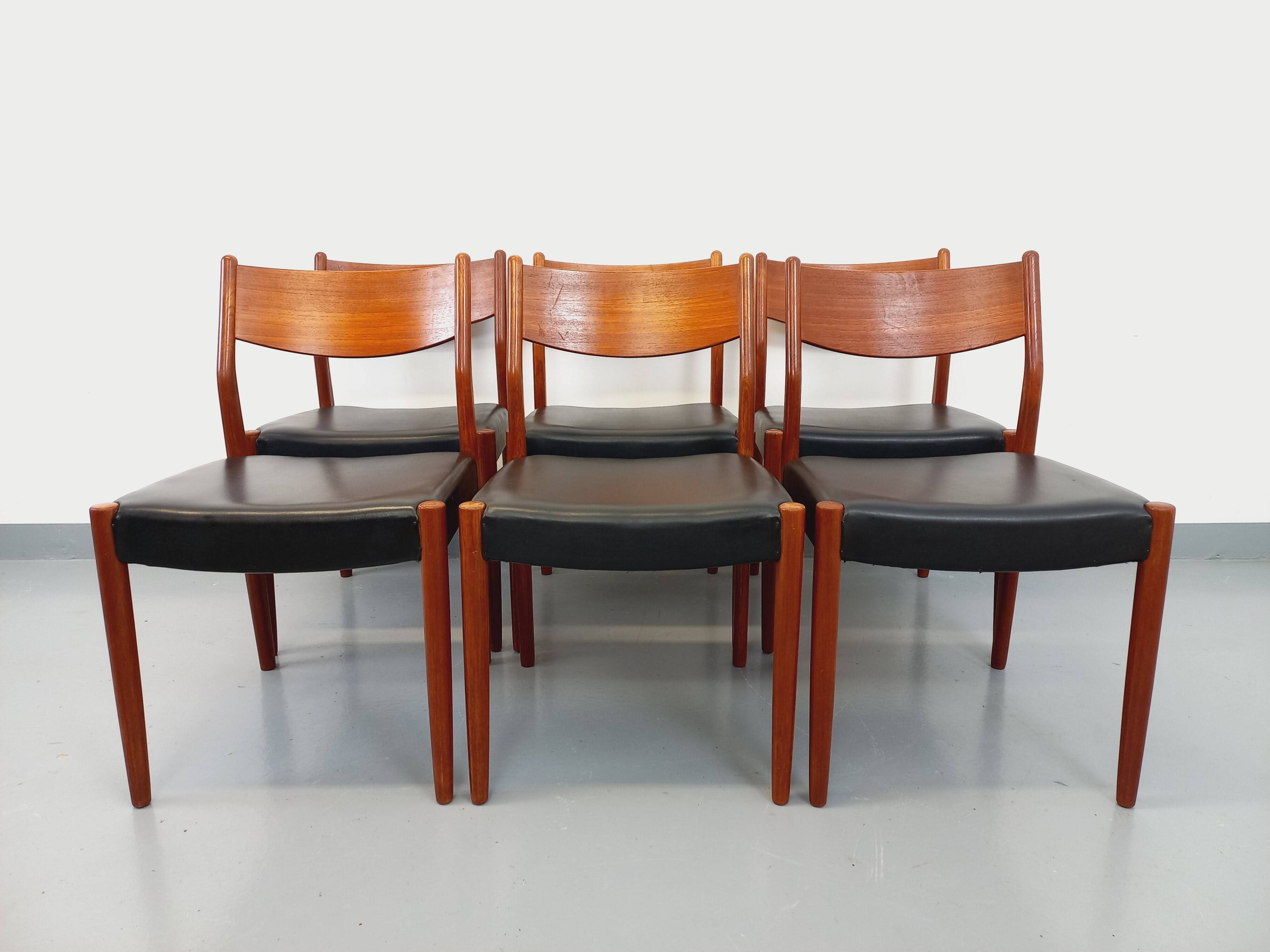 Set of 6 vintage Scandinavian Fristho Franeker chairs in teak and skai from the 60s