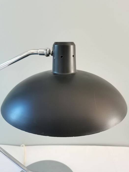 Table lamp nr. 8 clay Michie for Knoll Inc