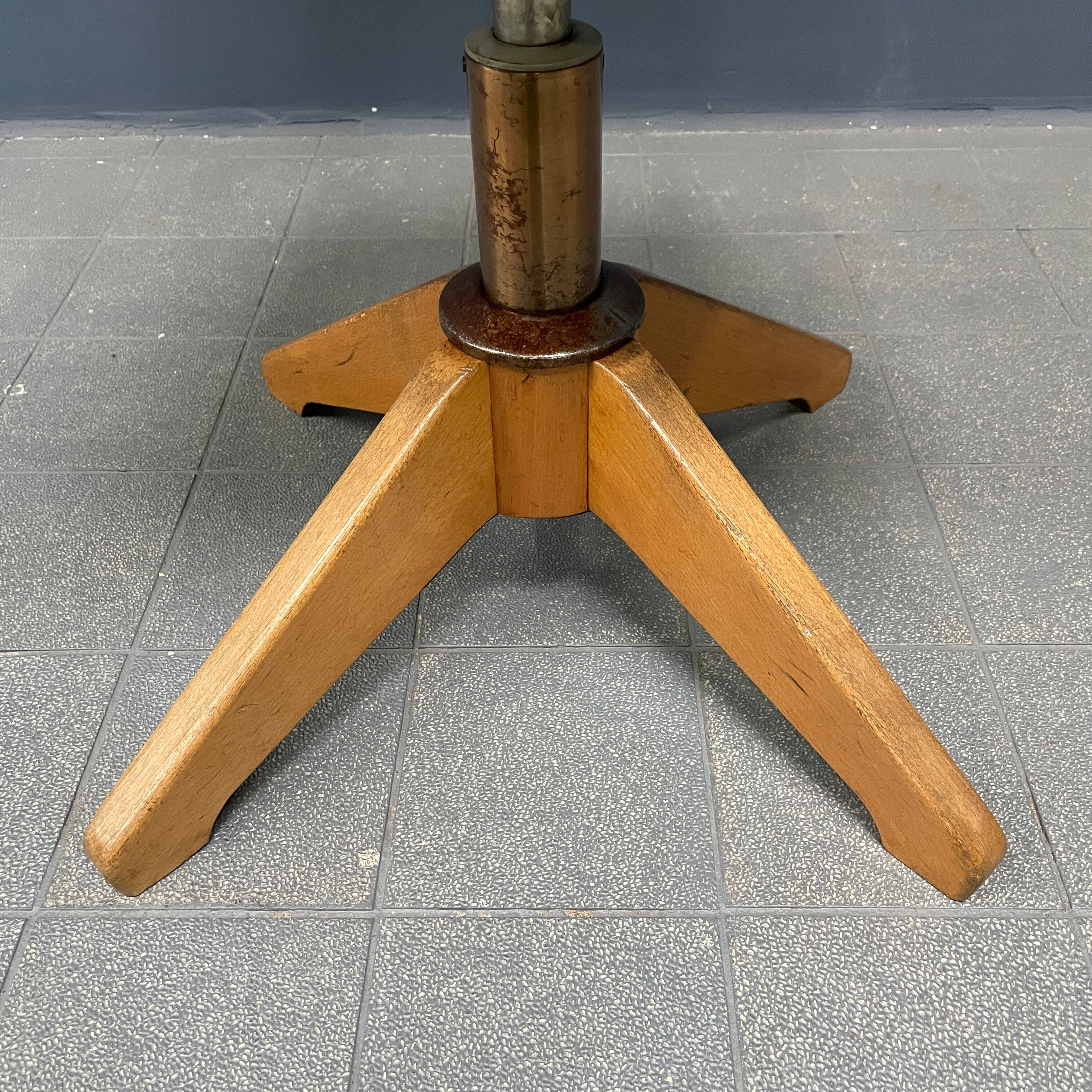 Beechwood Sedus desk chair from the 1950s.