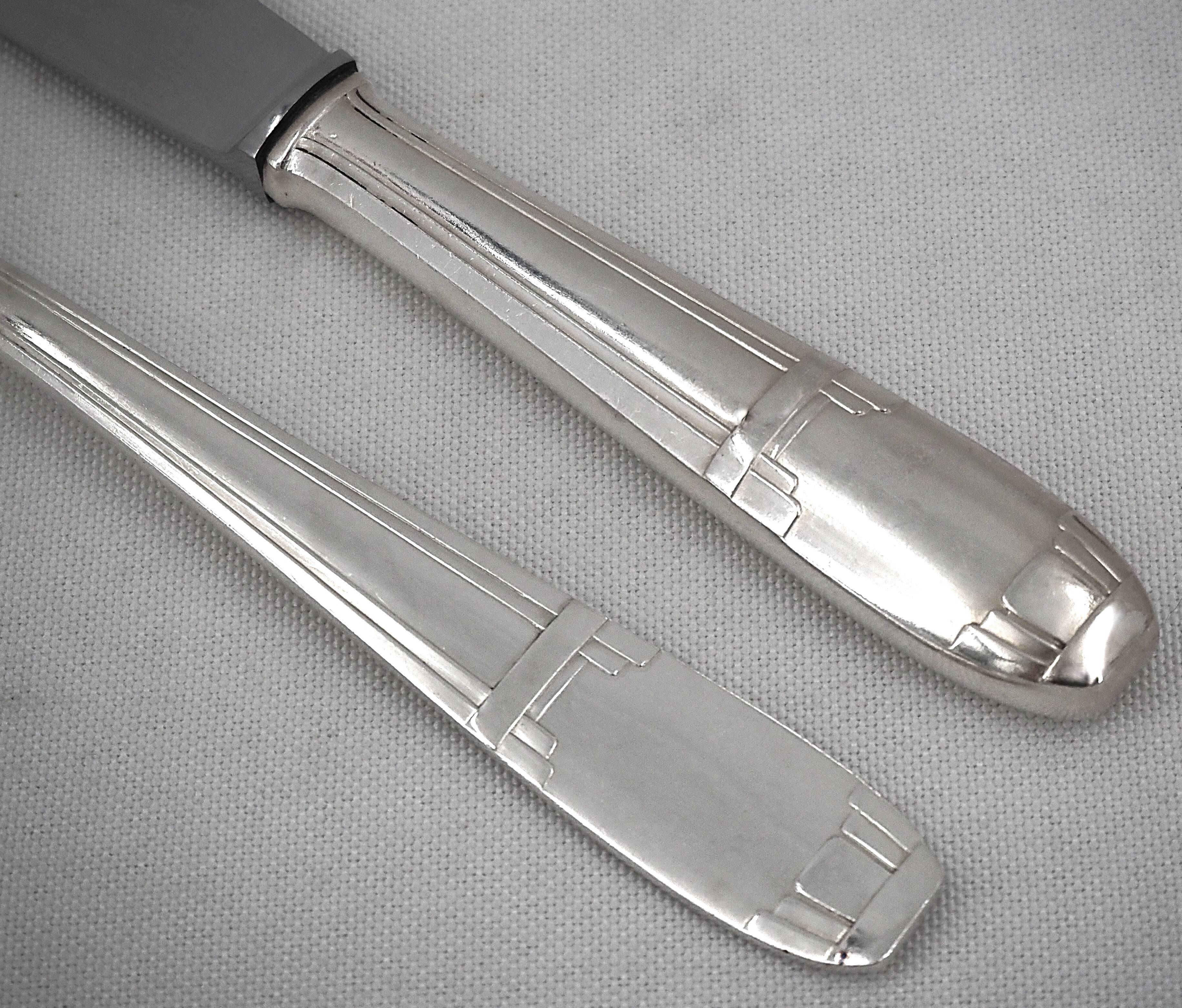Share Art Deco cutlery set of 79 pieces, knives, silver-plated metal.