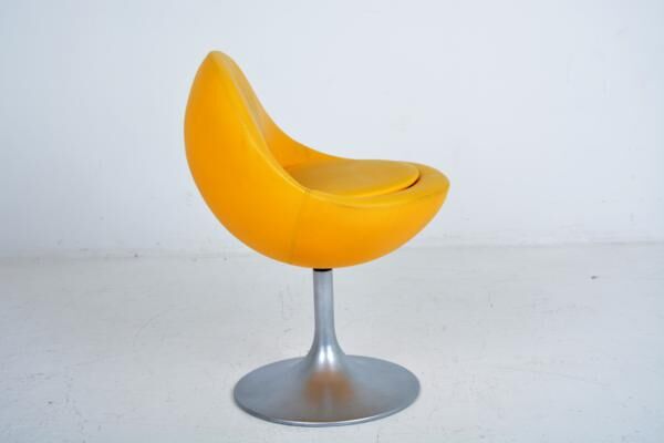 Armchair of Börje Johansson and edited by Johanson Design in Sweden Datant of the 1960s