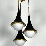Suspension Mis-Century Stilnovo à trois lumières. Italie années 1950