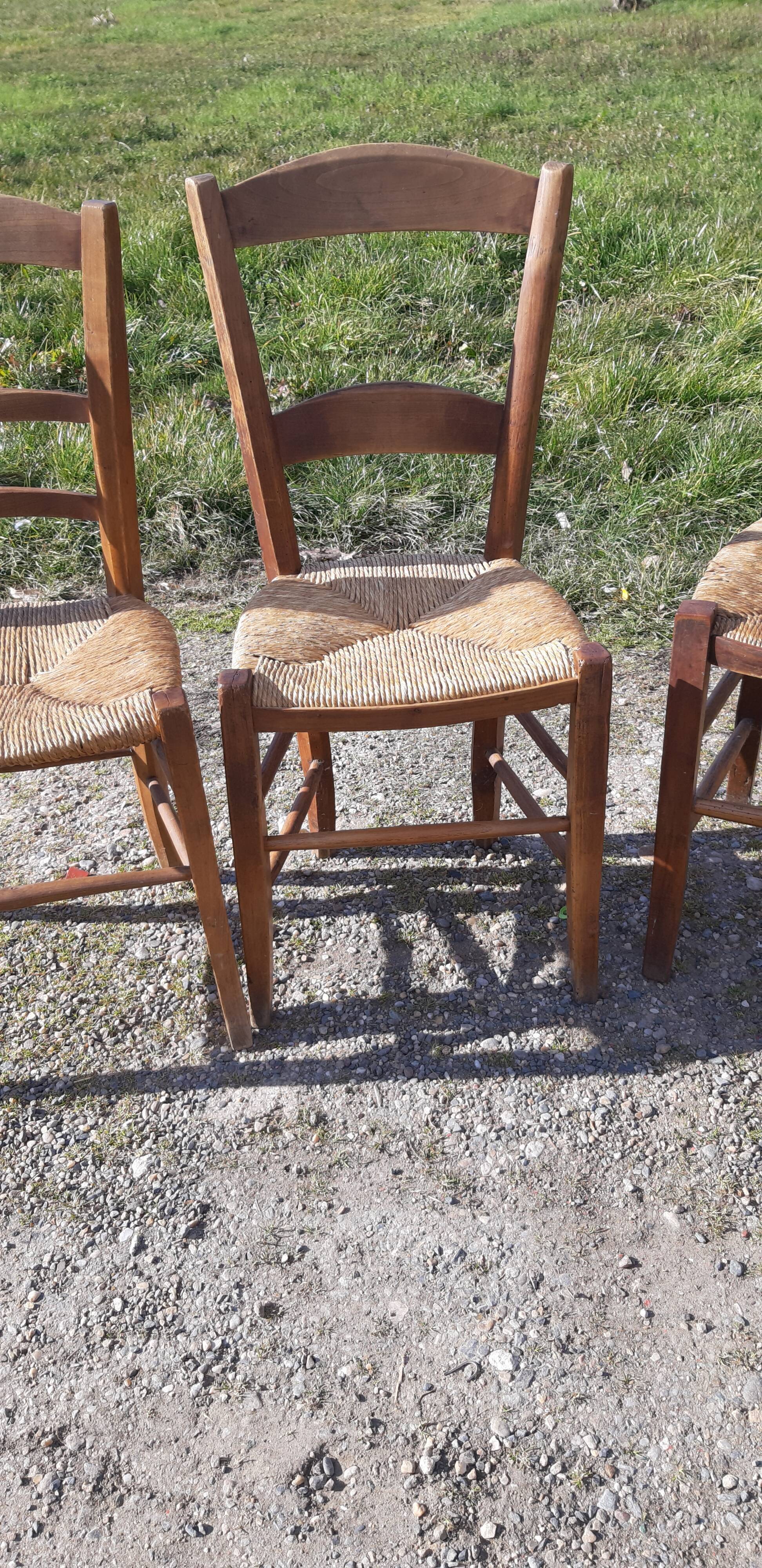 6 antique and mismatched mulched chairs