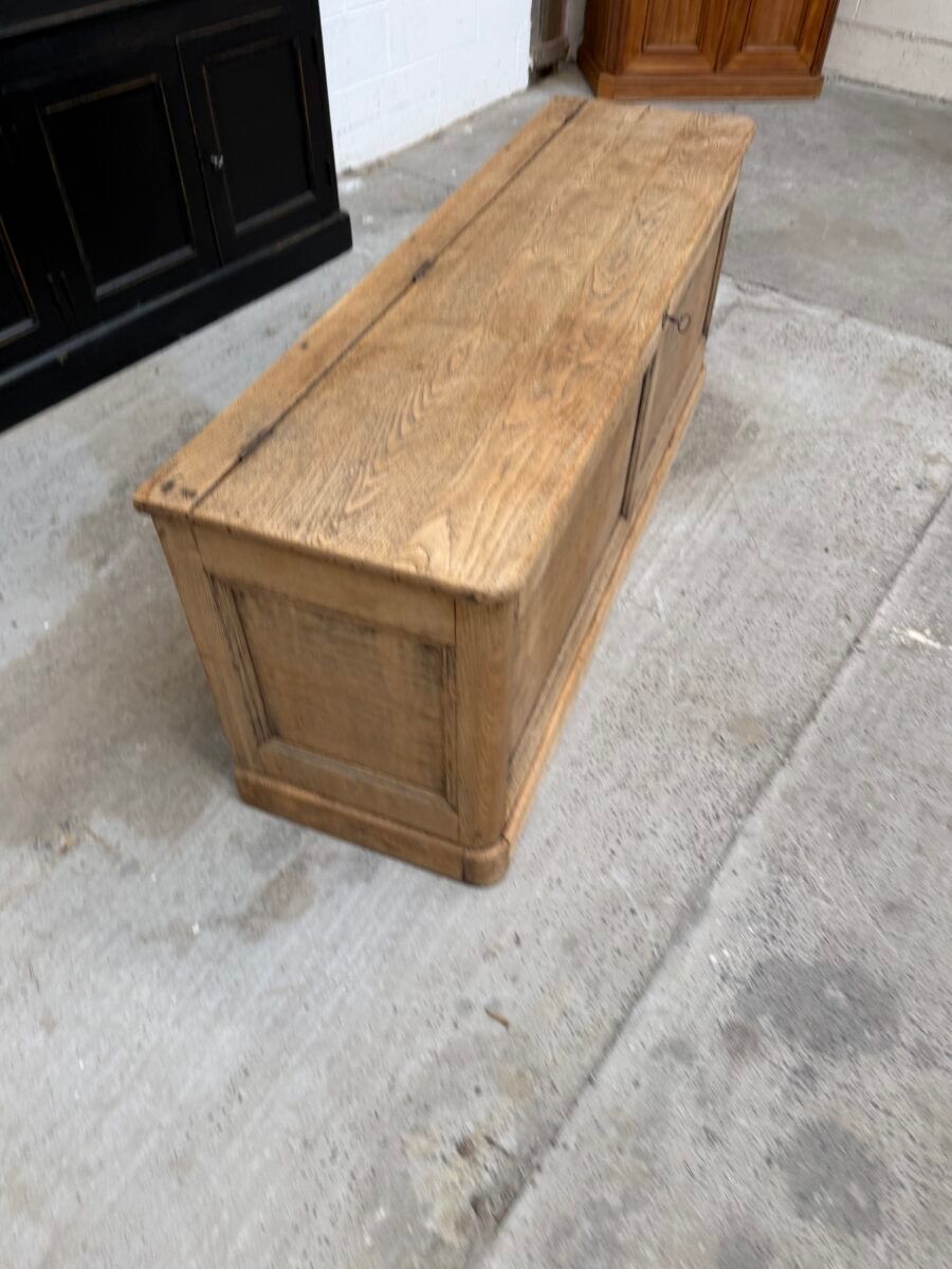 Coffre en chêne fin XIXème